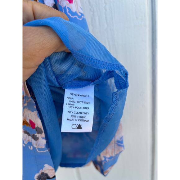 ASTR the Label Romper,‎ Open Back, Blue Floral, Tie Back, Size S - Picture 5 of 6